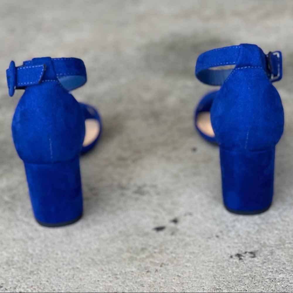 City Classified Blue Ankle strap 2.5” HEEL Sandal - Picture 4 of 8